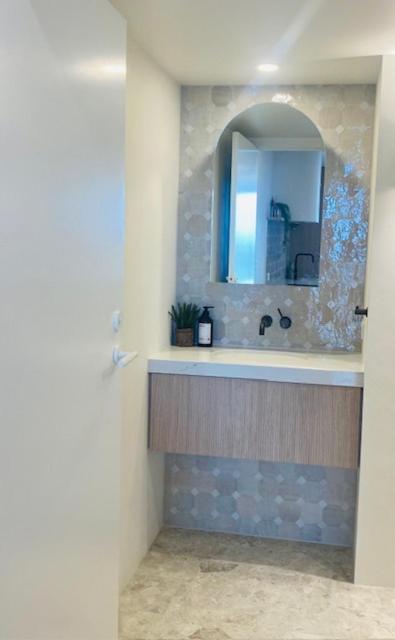 Foreshore Beachfront Apartments Gold Coast Eksteriør billede