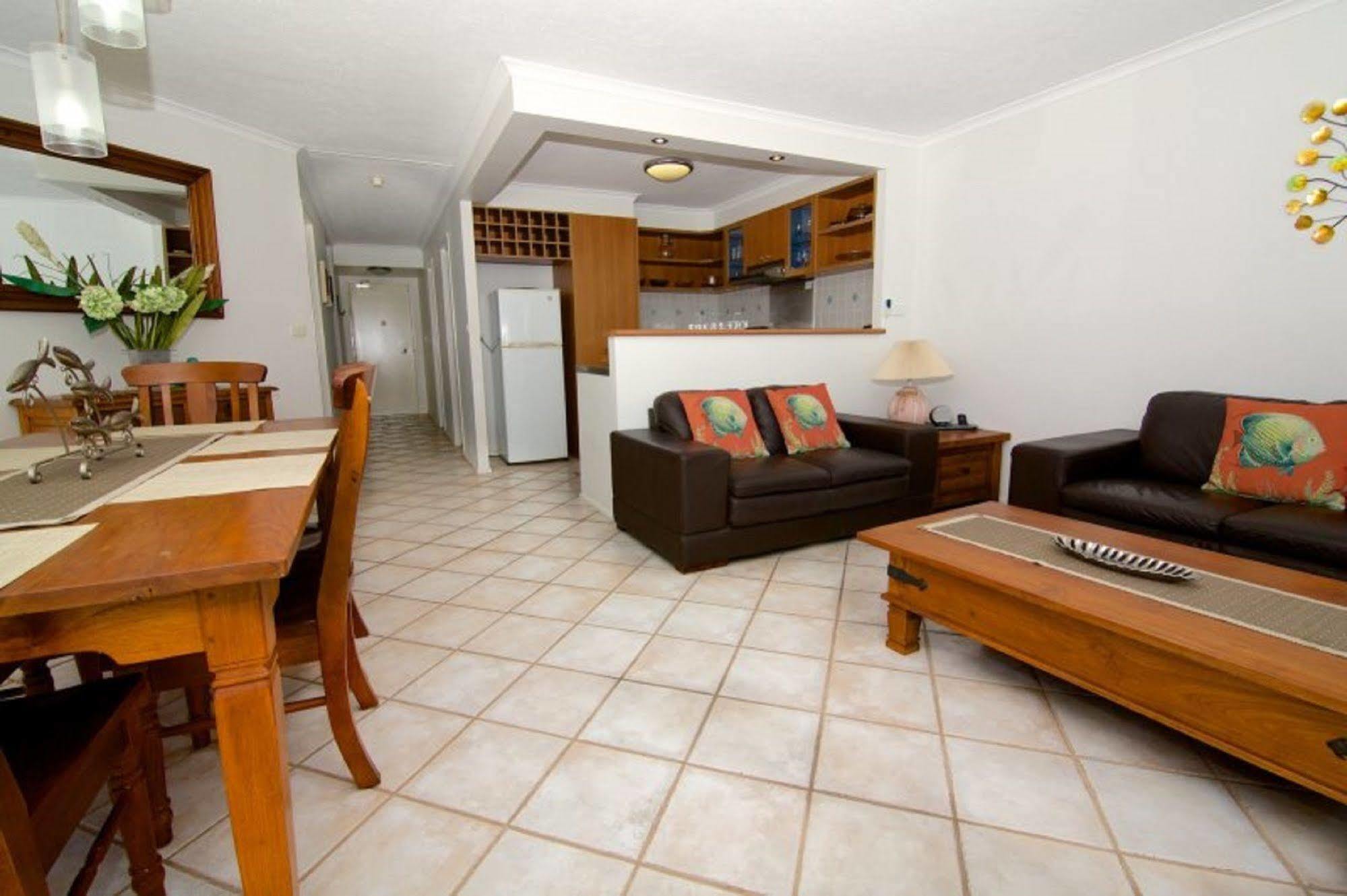 Foreshore Beachfront Apartments Gold Coast Eksteriør billede